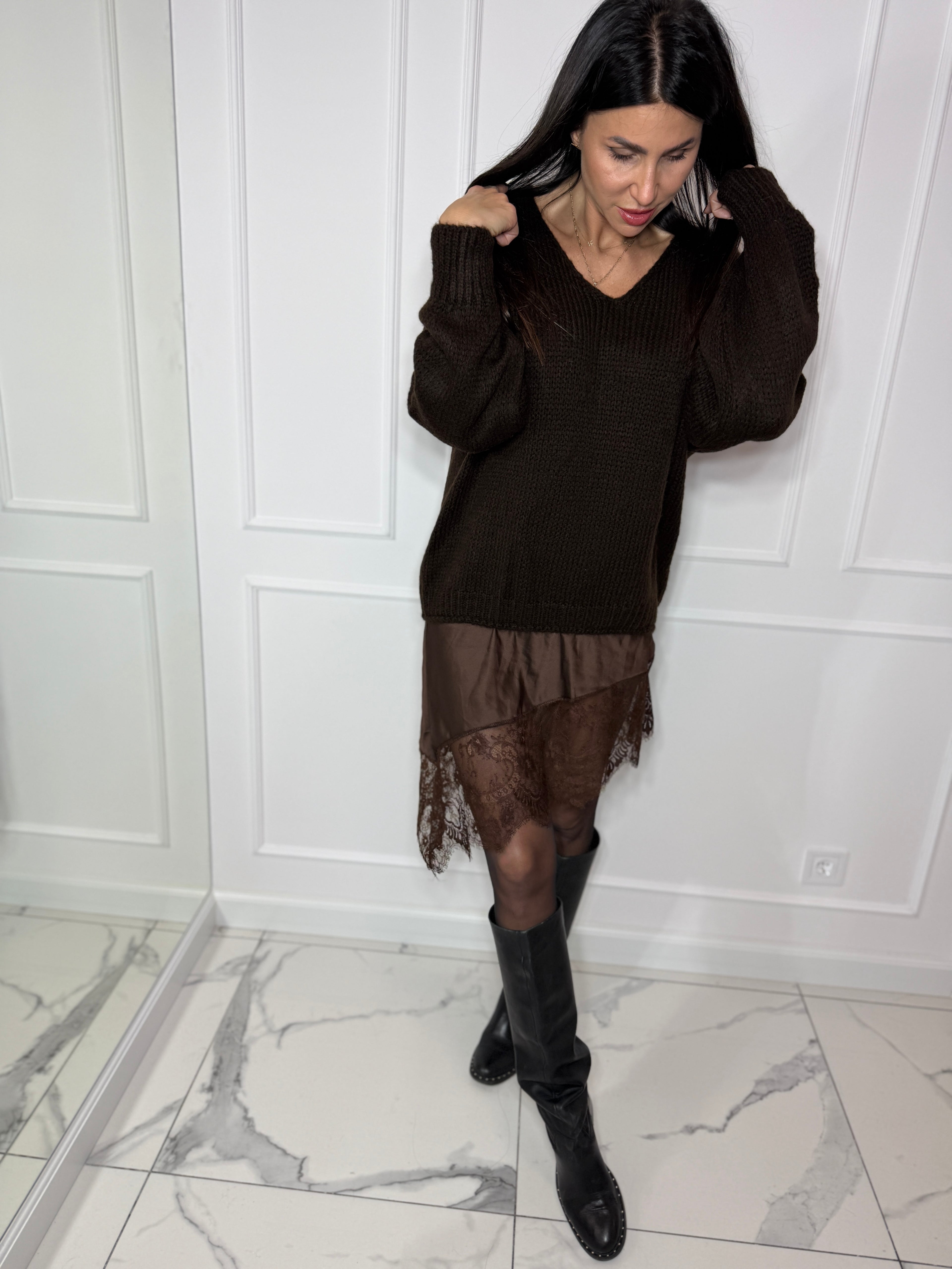 Swetrowa sukienka z halką