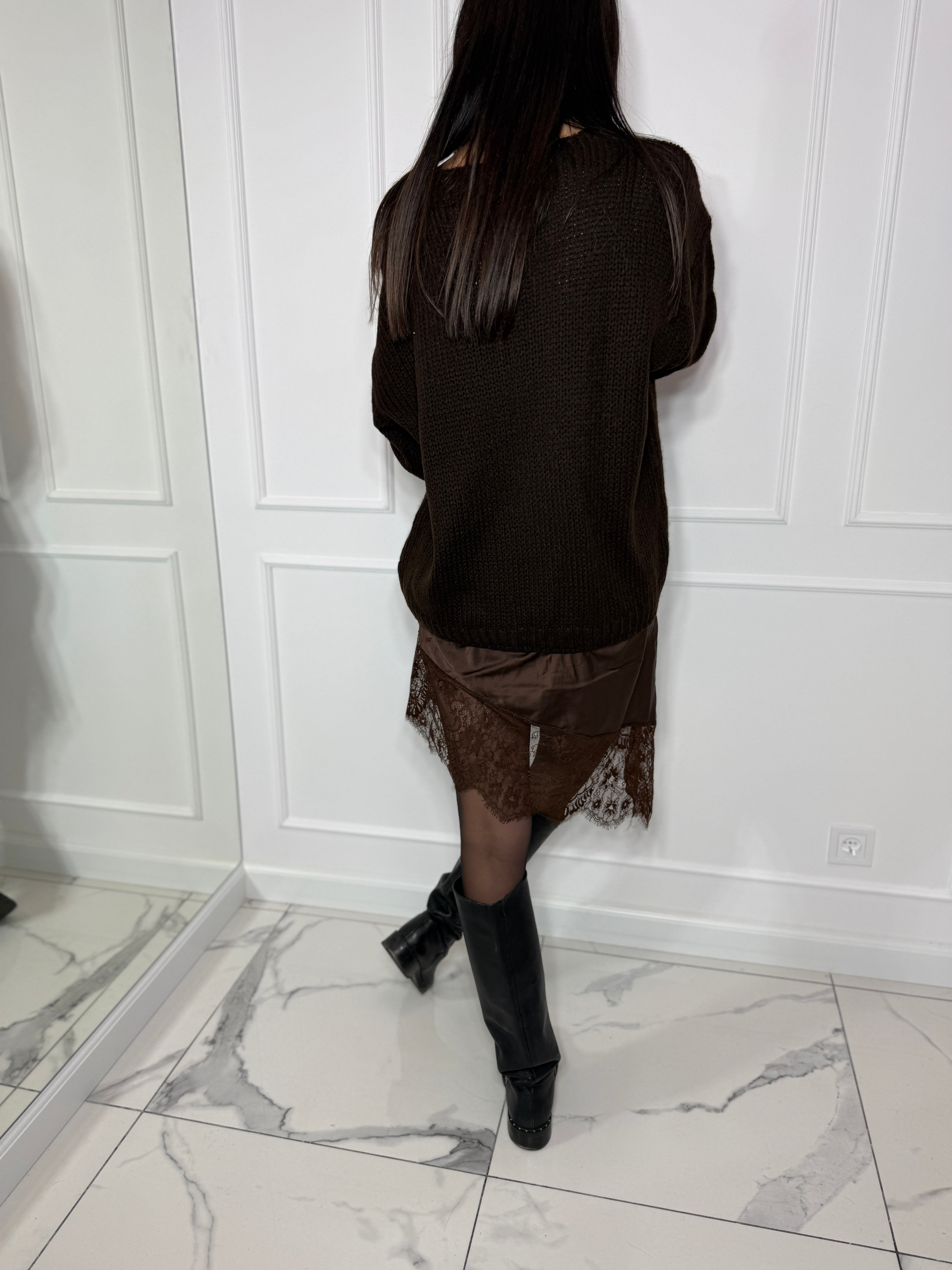 Swetrowa sukienka z halką